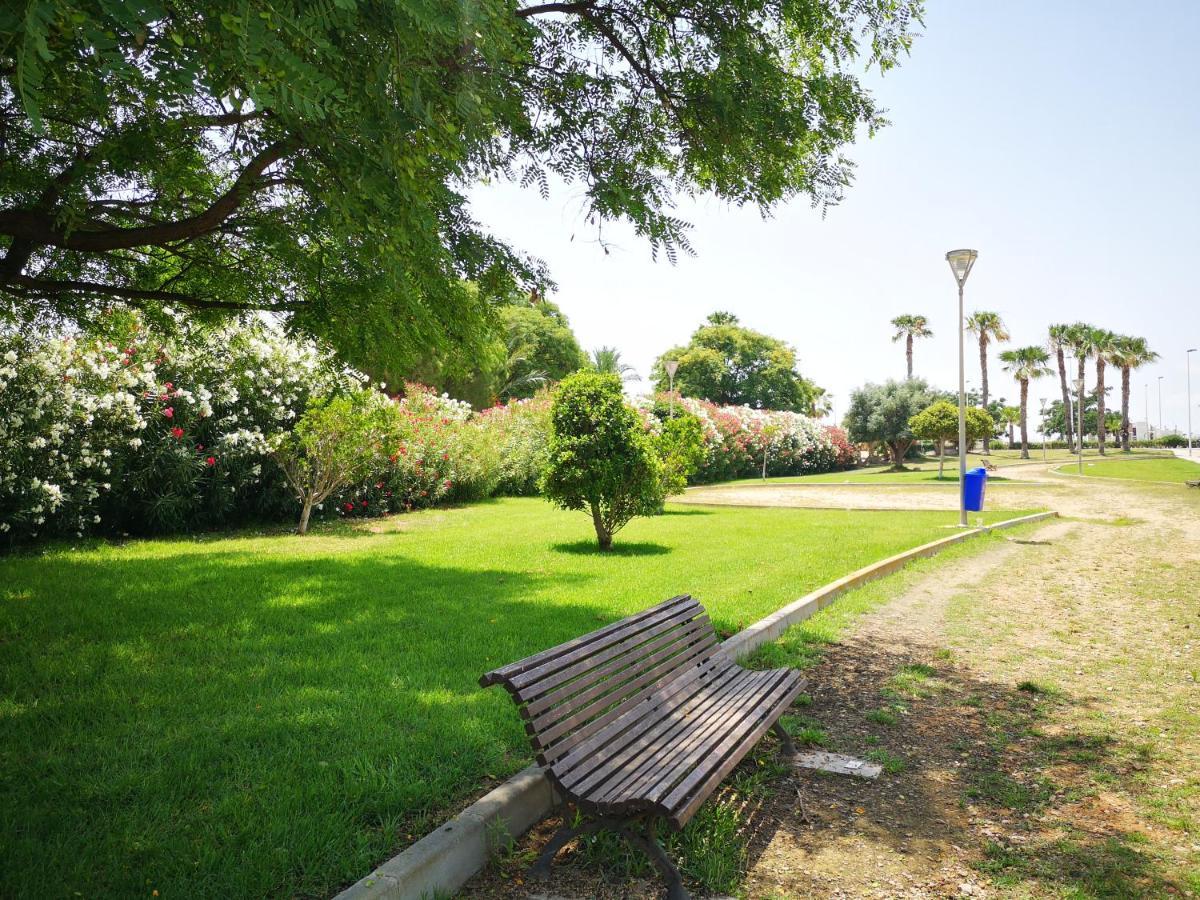 Bungalow En Punta Prima 2 Dormitorios Y Piscina Τορεβιέχα Εξωτερικό φωτογραφία
