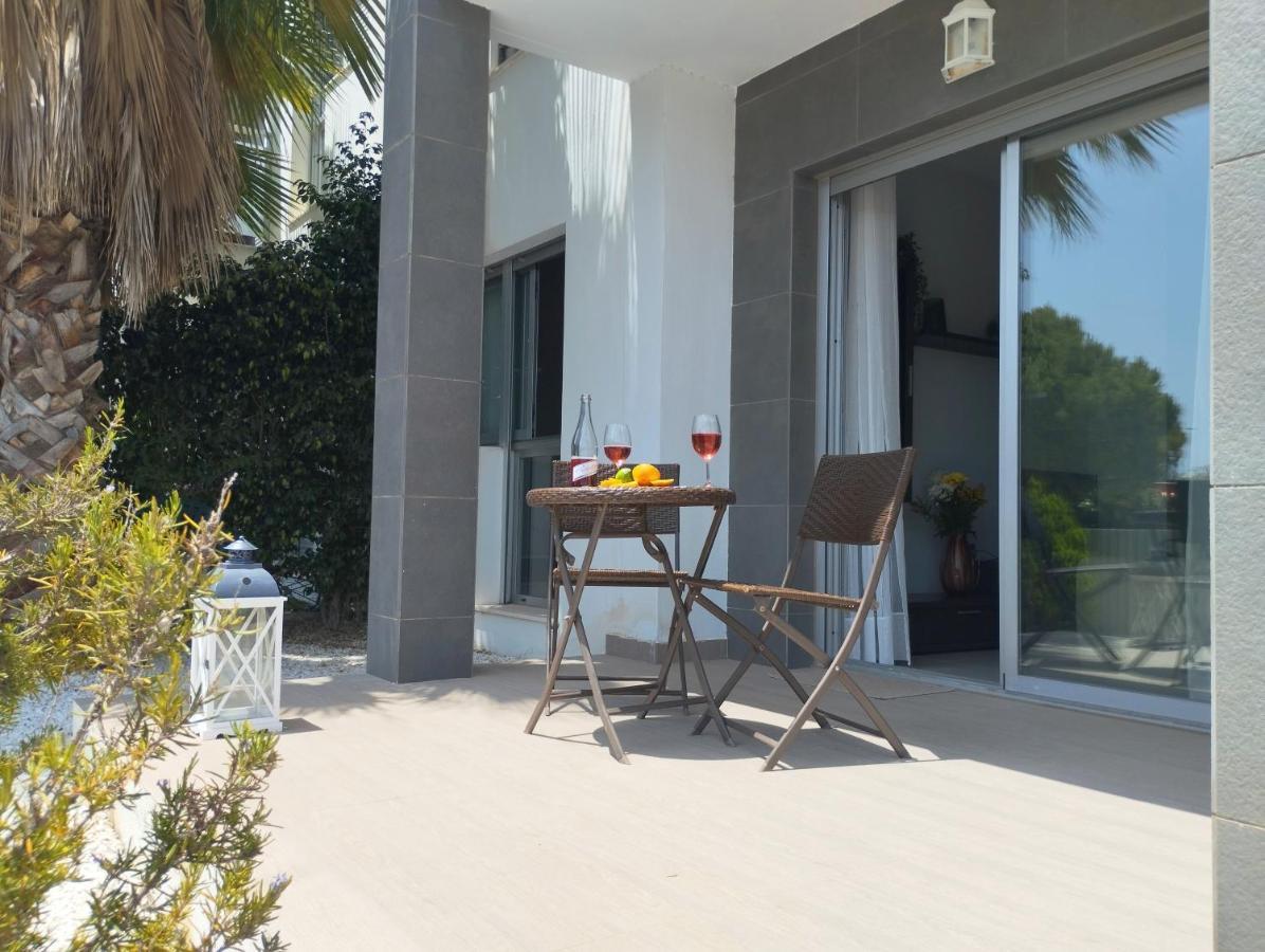Bungalow En Punta Prima 2 Dormitorios Y Piscina Τορεβιέχα Εξωτερικό φωτογραφία